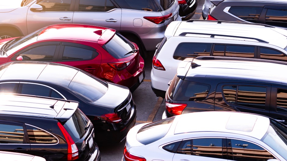 Infographic: Exploring Trends and Insights in the UAE Automotive Market in 2023 and Beyond